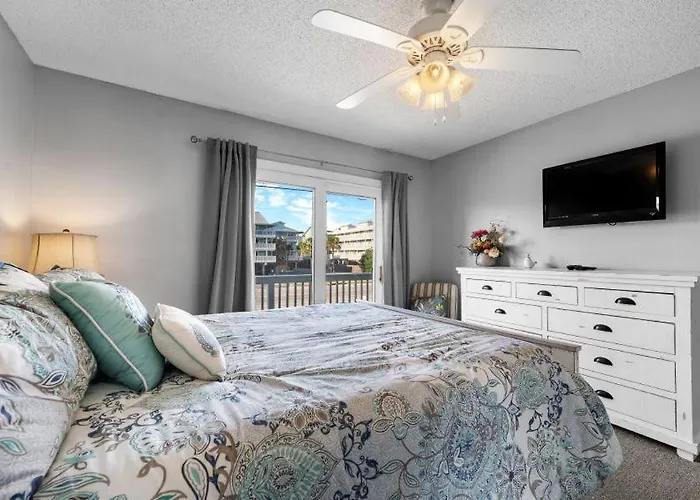 Marilyns By Youngs Suncoast *